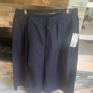 New with Tags Womens Cotton Navy Gaucho Pants size Large